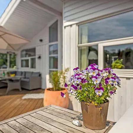 Three-bedroom In * Aabenraa