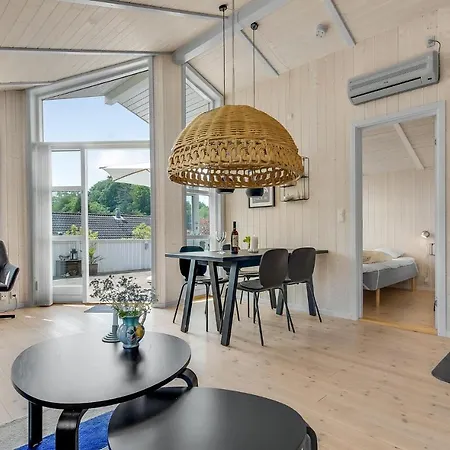 Semesterbostad Three-bedroom In *