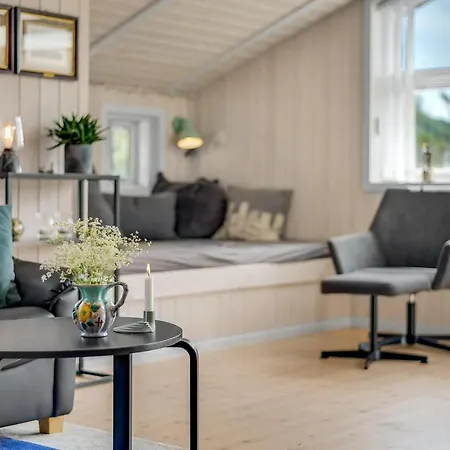 Semesterbostad Three-bedroom In *