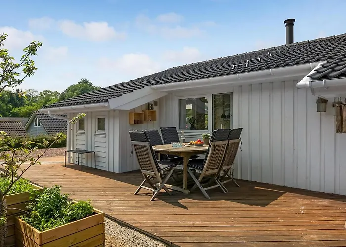 Дом отдыха Three-bedroom In