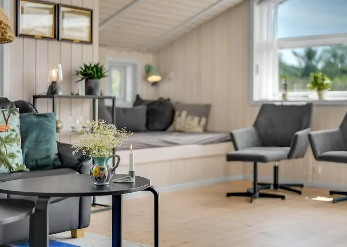 Дом отдыха Three-bedroom In *